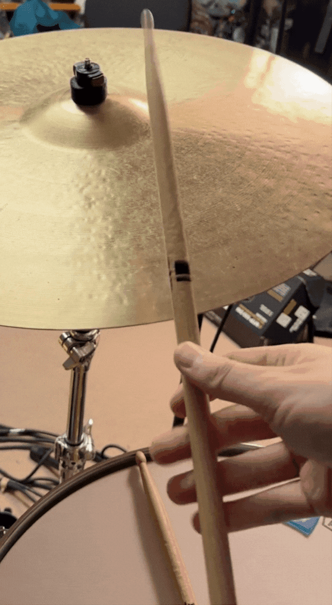 top hat finger control