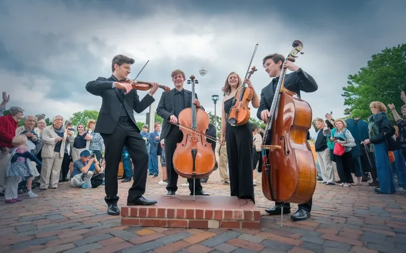 Student Performances & Community